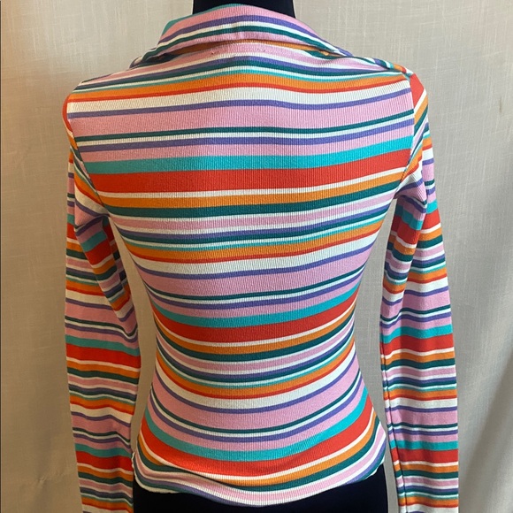 Delia’s Striped Jersey - Picture 5 of 5